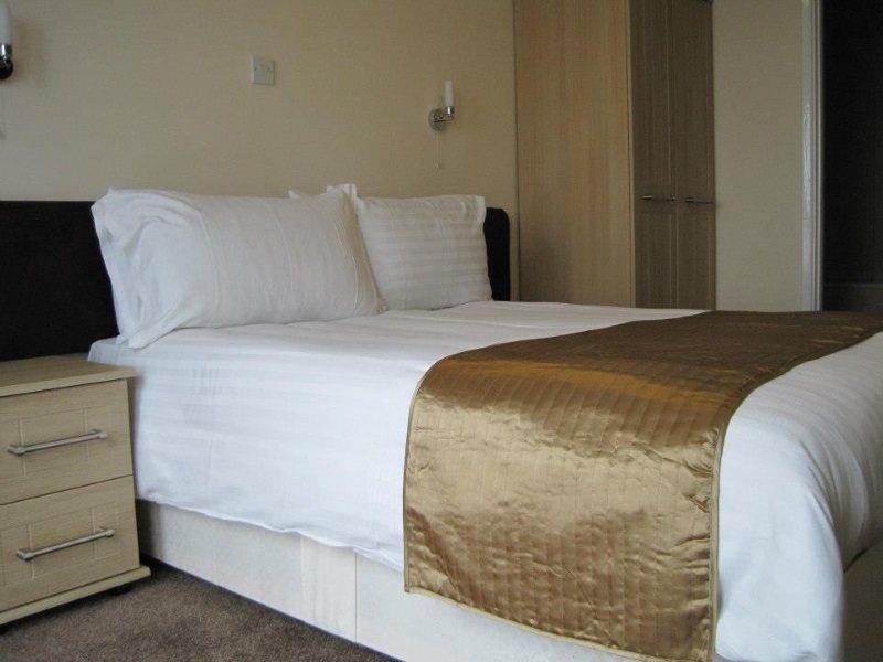 Perellebay Holiday Cottages Saint Saviour Bagian luar foto